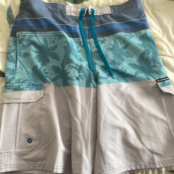 Airwalk mens board short swimsuit with mesh liner - Picture 3 of 4